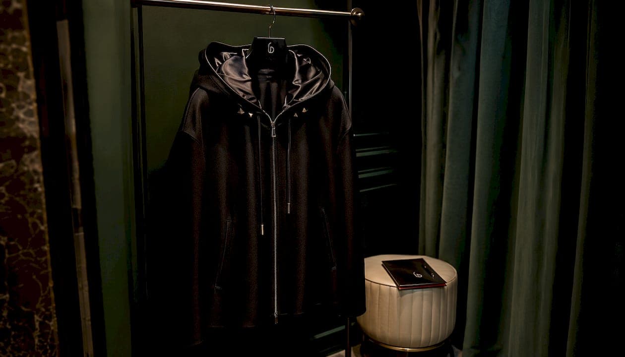 Gifting numbered edition luxury clothing: a complete guide